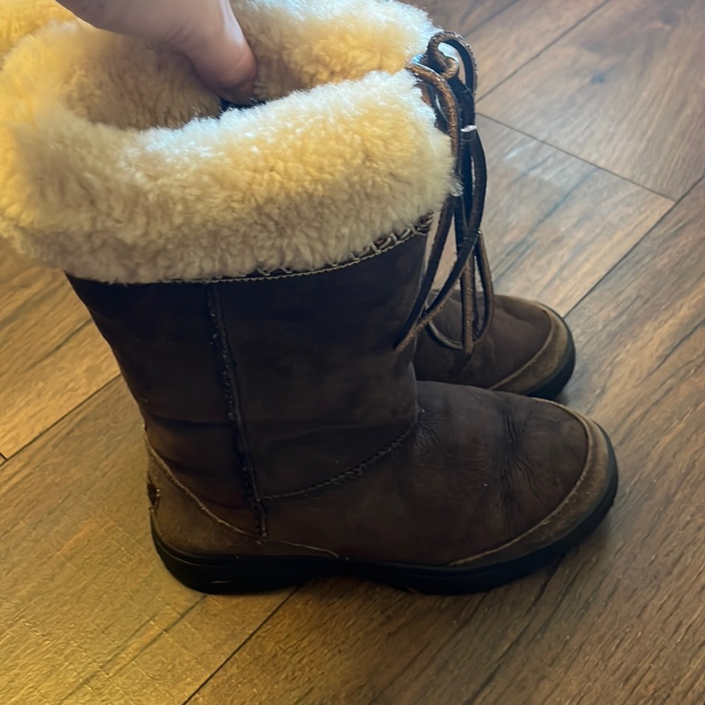 Ugg Cuff Ultimate Shearling Brown Boot Size 6 - image 2